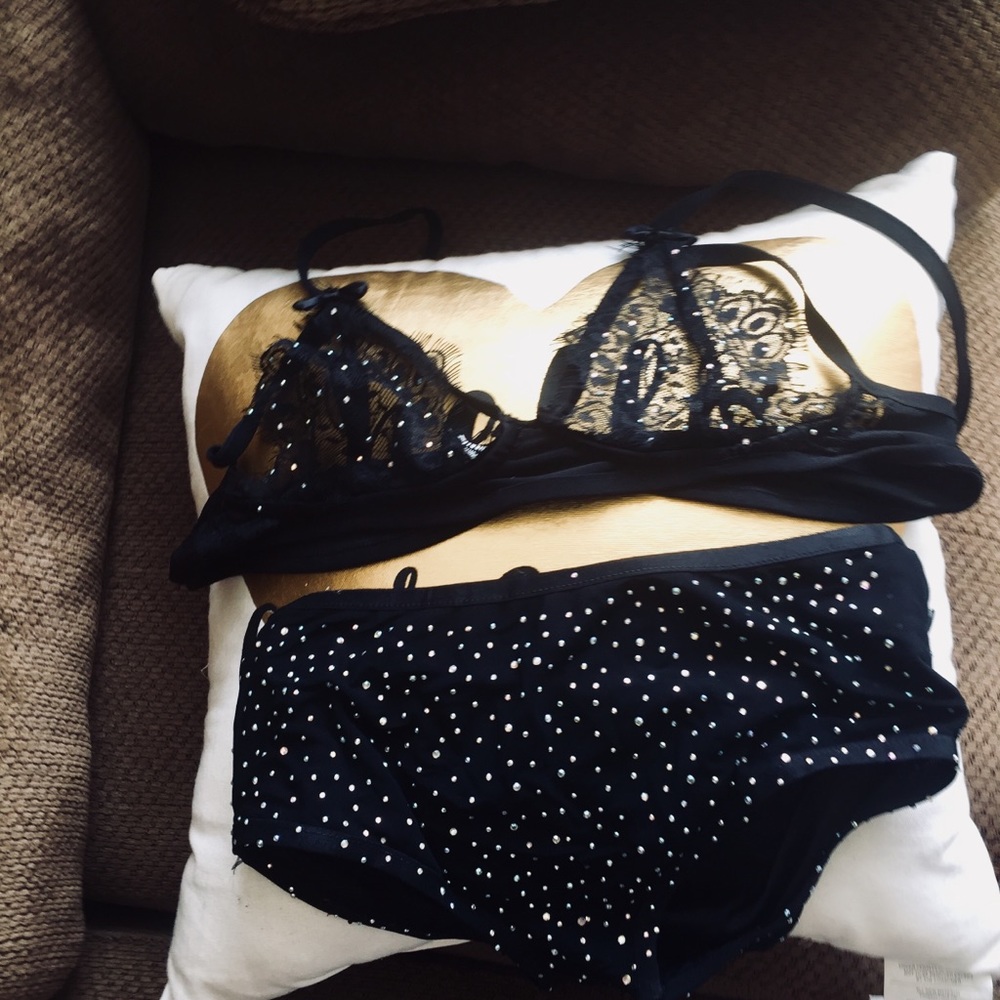 Intimate Set, Black Sparkle, Size Large